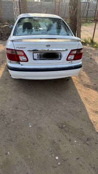 نيسان سني البيع موديل ٢٠٠١ مستعجل07813026483