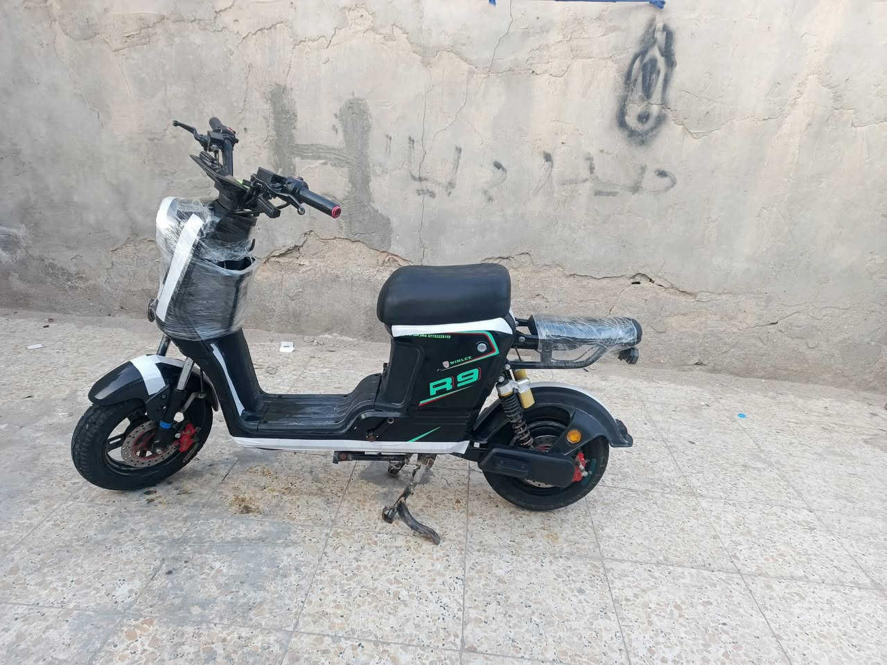 سلام عليكم دراجه شحن للبيع نضيفه مديل 25 بطارياته جديده بطاريات 22 امبير جدد شرط الفحص    الدراجه كله شغاله السعر 350مكاني بصره الطويسه قرب فلكت العروسه ***********
