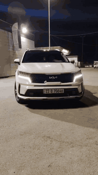 سلام عليكم سيارة سورنتو للبيع 2022 
فوول 1/1. 
5 كاميرات شاشة ديجيتل مواصفاته    
كشنات تدفئه تبريد + كهرباء 

سقف بانورامي بالكامل 

ماشية 77 الف  حقيقي
السياره بسمي رقم اربيل 

السياره محافظ عليهه بانزين محسن  
السياره محركهه 6 اسلندر
سايد بريك كهرباء 

٤ انضمه قياده 

كير ماوس 

تخم تاير جديد

وباقي التفاصيل منشوره بالفديو اسفل 

بيه فقط بارد بجاملغ الامامي بدون صبغ  اكو بعد ملاحضه 
السياره ممسوي شي بيهه ابد ولا داخله تصليح  الفديو مصور كلشي بيهه  سياره 
سياره مكفوله لا بيهه الضربه ولا بيهه قطرة صبغ
 السعر 310$
للاستفسار اكثر هذه الرقم *********** 
رجاء اتئكد من الصور او من الكاتبه قبل لا تتصل 
مكان السياره ديوانيه
