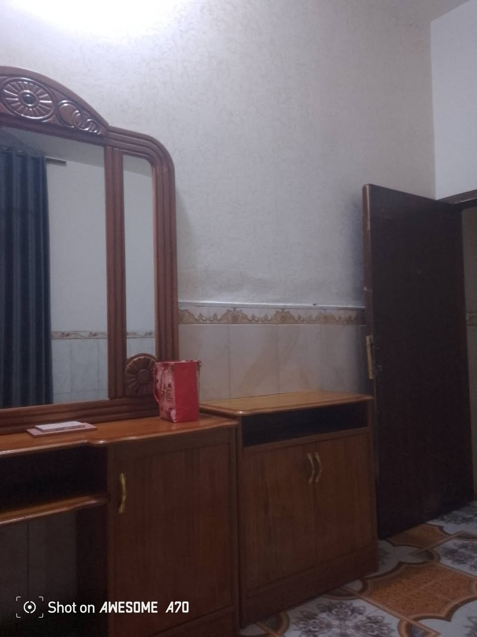 غرفه شادها صالي خمست عشر يوم جديده للبيع وهذا رقمي ‏‪***********‬‏
