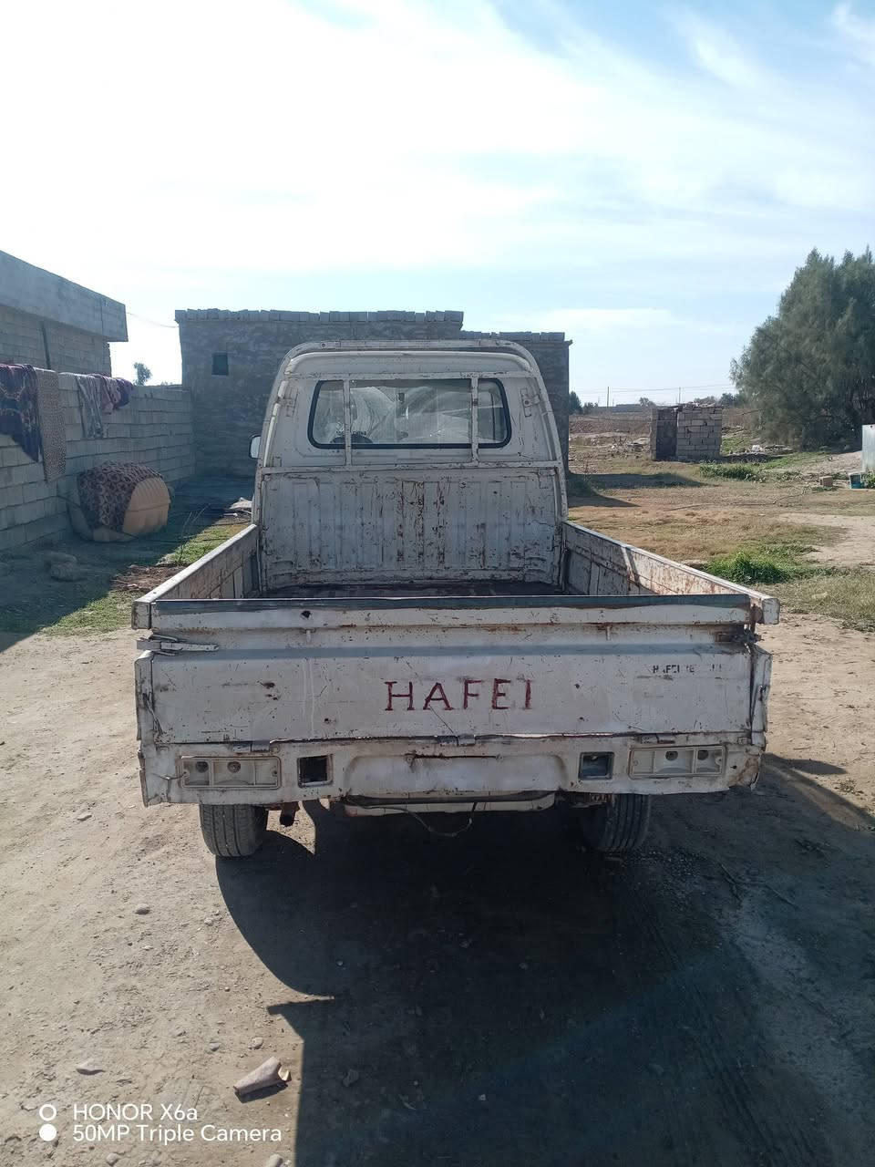 ، 
هايفي 2008 منفيس اصلي
محرك جديد كامل علا كل عيب
كير اكسل شرط تايرات جديد
غرفتها حلوه السياره جاهزه. الف دينار متحط عليها
السعر 18 وبيها مجال لشراي *********** اتصال واتساب ارد ماسنجر لتراسل
