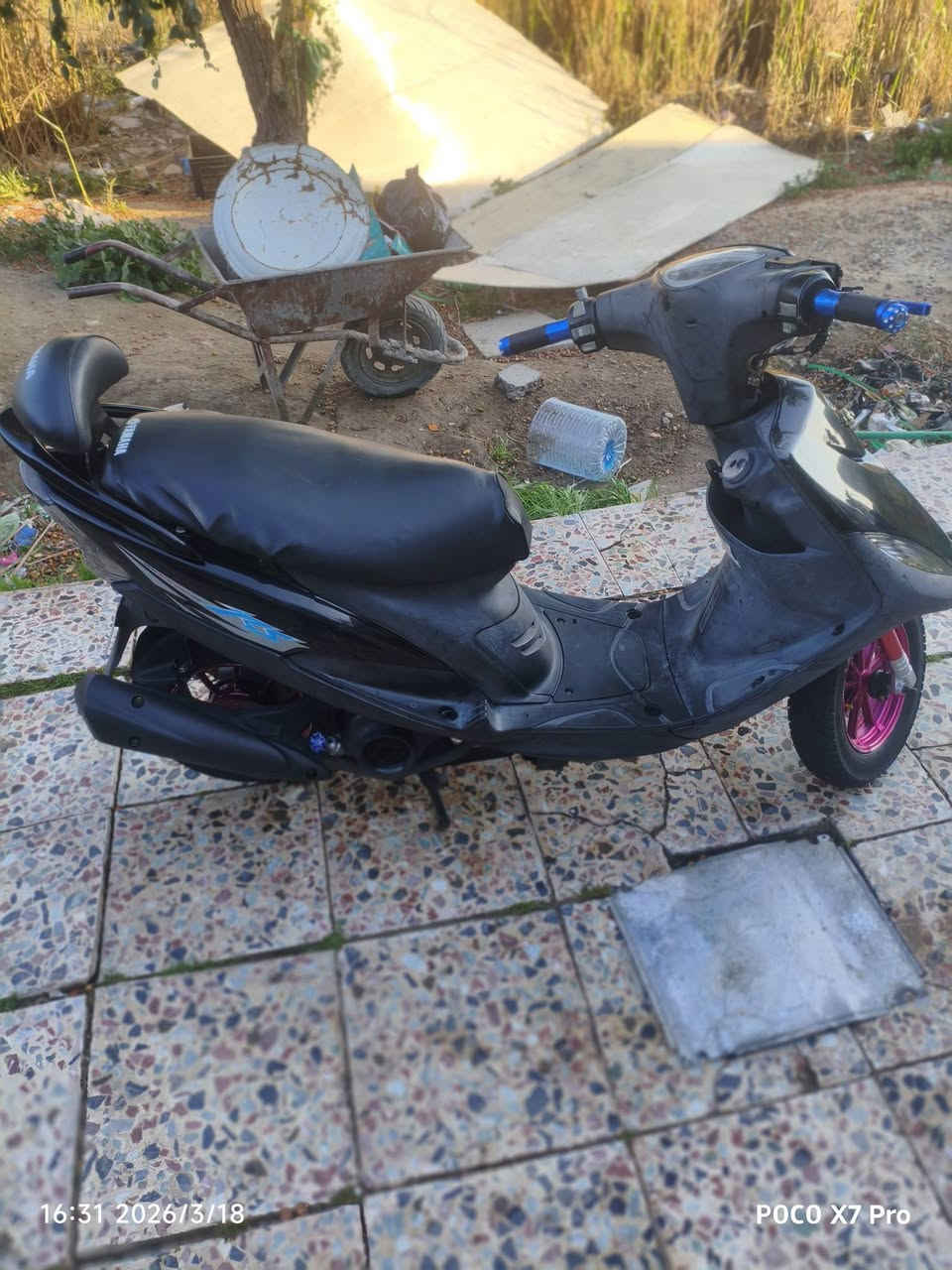 سلام عليكم 
اخوان ماكس عدله للبيع الدراجه طالعه رمبه بلاديه 49 
التزويد العليهة وياله وصدر وقطرة دهن وتجوة وقاعدة مالت الذيل ويدات وعضمات سكليتر السعر 950 اخوان اليدور نطايح لايطبلي رقمي ***********
