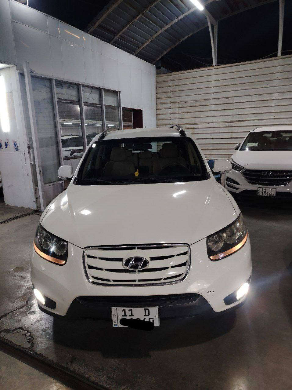 سلام عليكم 👋
🟠هونداي سنتافيا.. 
🟤موديل 2012..
🔴مكفوله كفاله عامه.. 
⚪الون ابيض صدفي.. 
🔵7راكب..
⚫ 3 قطع تبريد.. 
🔘شاشة كبيرة.. 
🔶تحكمات ستيرن.. 
🔷ليد نهاري.. 
🟡ماشية 186الف..
🟢 3.500..v6.
للستفسار اكثر الاتصال على رقم صاحبها
***********
