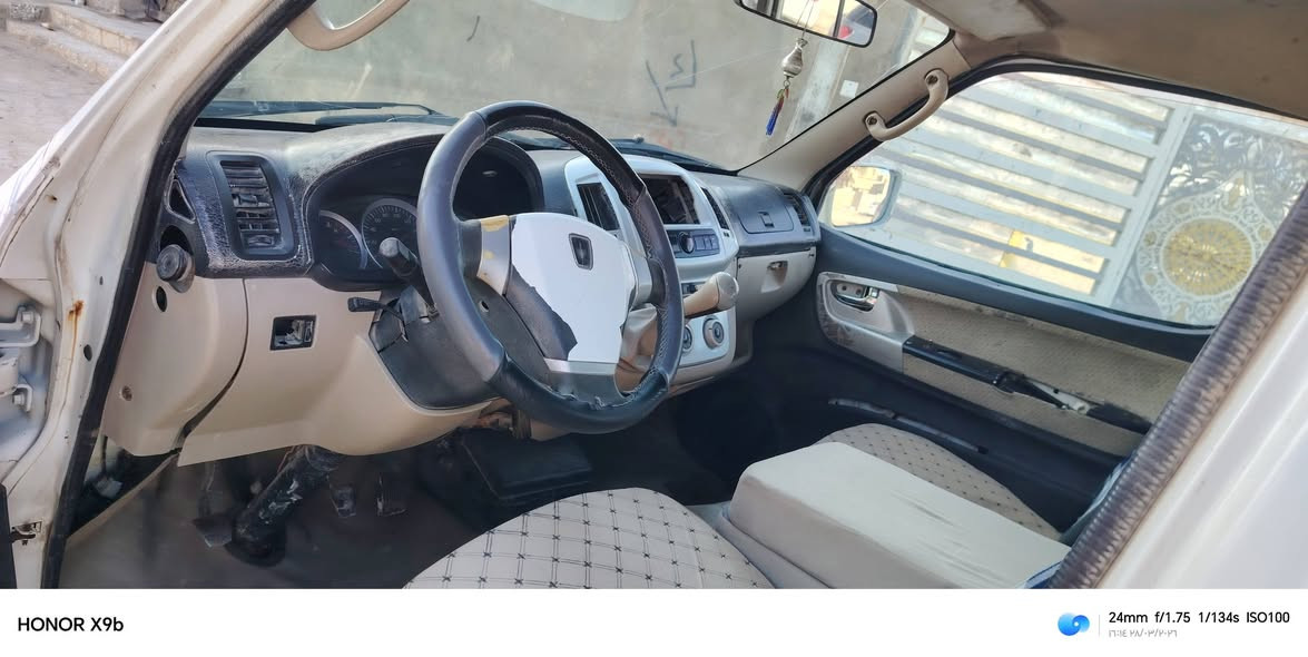 السلام عليكم 14 للبيع موصليه بسم مره ما عليهه اشارة حجز كير ومكينه واكسل جدد تايرات جدد ضفيره جديده مشط ستيرن جديد باتري جديد حداديه ٨٠/٪ السعر 30 وبيهه مجال مكاني النجف الاشرف رقم *********** سنويه عظم
