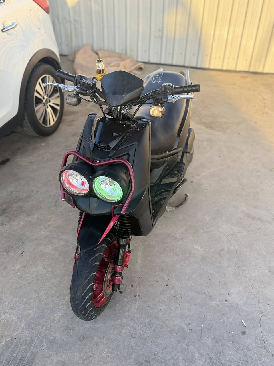 سلام عليكم دراجه سكنس جبلي للبيع مكينه خير من الله مكفوله كلها وماناقصها شي ابد شلعه ومعدل فوول دراجه بيه تزويد هواي بدأت رياضي وستيرن  وصالنصه رياضي وقطره وهواي بيه بعد كهرباءيات كله شغاله ومانقصها شي ابد أوراق كامله  كله وشرط نكره بكل وقت رايدها ب٩٠٠ وبيه مجال مكاني بغداد الحسينيه ‭٠٧٧٣ ٣٧٤ ٠٢٣٧‬
