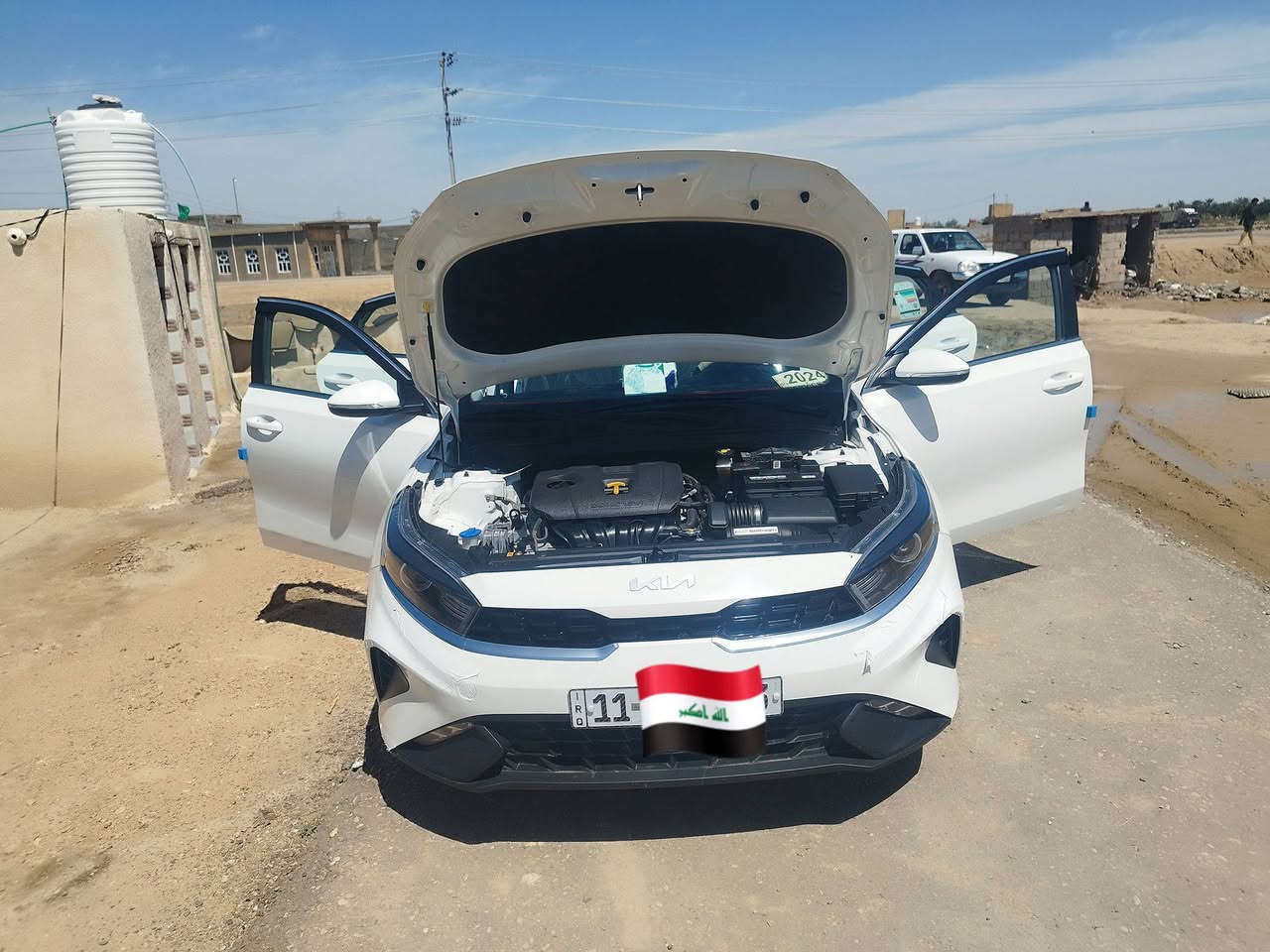 كيا سيراتو
موديل2024 خليجي كفاله عامه

فول مواصفات من عده البصمة رقم بغداد انكليزي مداور ثاني يوم هزه جديده 

مواصفات فول 

فتحه سلايت روف

لد نهاري 

حساس خلفي

ويل كب كروم. 

تبريد قطعتين

دواخل لونين 

ماشيه 30 الف وقابلة للزيادة بوضع الشركه 

تبريد قطعتين 

مكينه 2000 دوش 

سيارة جديدة 

دوشمة نايلون الاصلي كل السياره  كاملة مكاني السماوة الوركاء 

رقم التواصل ***********

السعر 192 وبيها مجال بسيط
