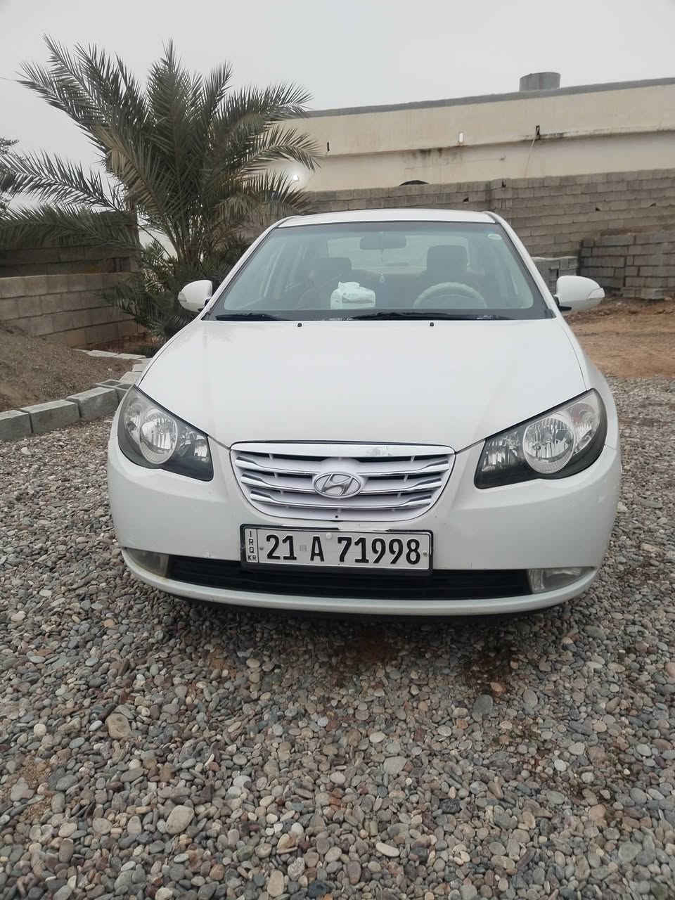 للبيع الانتره مقدس موديل ٢٠١٠ بدون صبغ او حادث كير محرك شرط السياره جديده مال بيت رقم جديد دفتر بانزين السعر ١١٥ بيه مجال حك جيتك الشراي يتصل على *********** مكان السياره الحويجة العباسي قرية العيون
