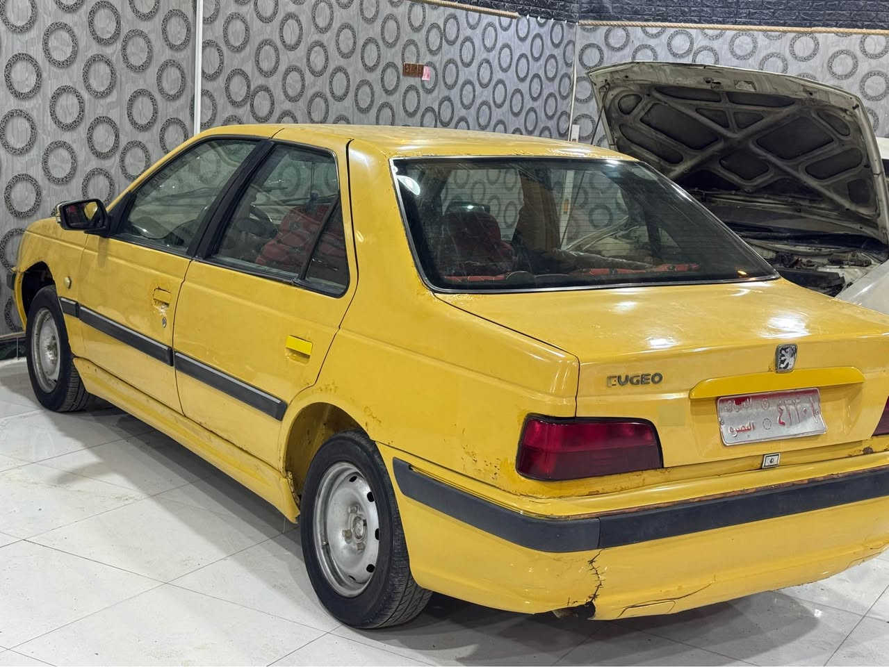 عدنه نواع السيارات لبيع بصرة الهارثه معرض الجوادين رقم تلفون 📞 *********** البصرة, العراق
