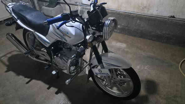 اسلام عليكم هايوشه 25 للبيع او مراوس بسونك 25 الماطور موصل مليون ١٢٥ بعده جديد ويا خوذه وبصمات ٢ وسويجات ٢ كامل وي استفسار هاذا رقمي ***********
