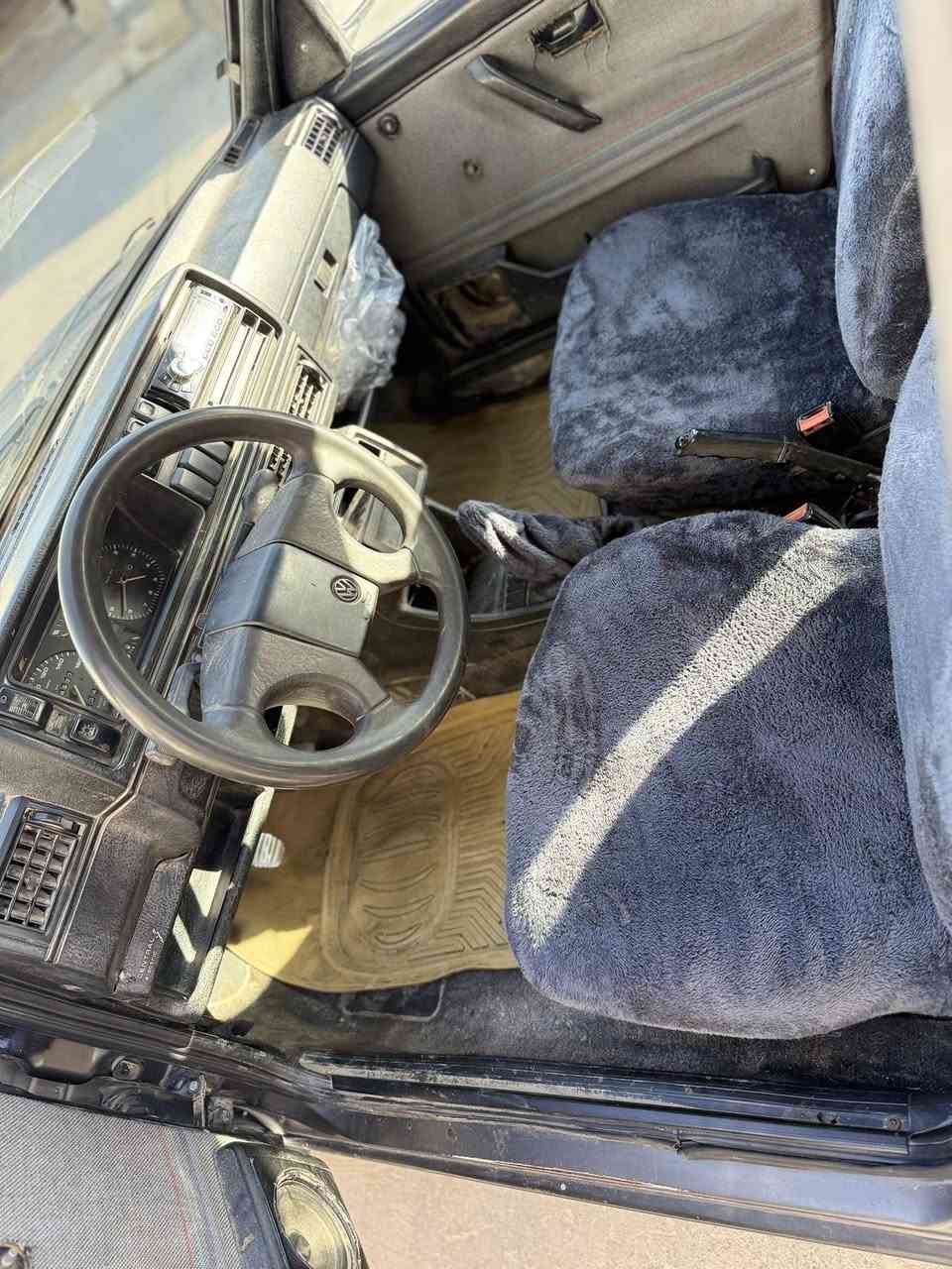 كولف موديل 92 رقم كركوك سنوية عاج نافذة كير جديد محرك شرط التحويل لون اسود نفطي 20وبيها مجال ***********
