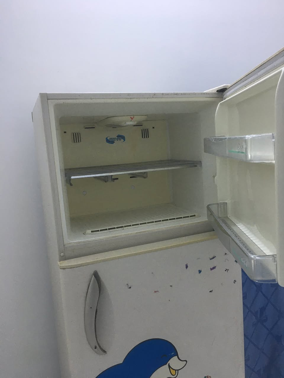 سلام عليكم ثلاجه شغاله تجميد وتبريدشرط سعر 100 مثل ماواضح مكاني سوك شيوخ
***********
