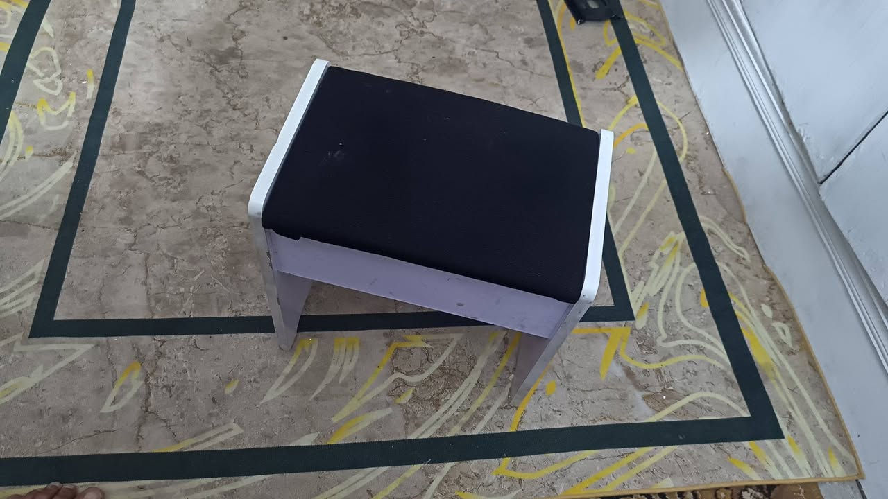 سلامو عليكم ثلاجه للبيع مبدل بيه فريز
فقط نظافه 95 من 100 ميز مرايه السعر35
مكان بياع
*********** وتساب
