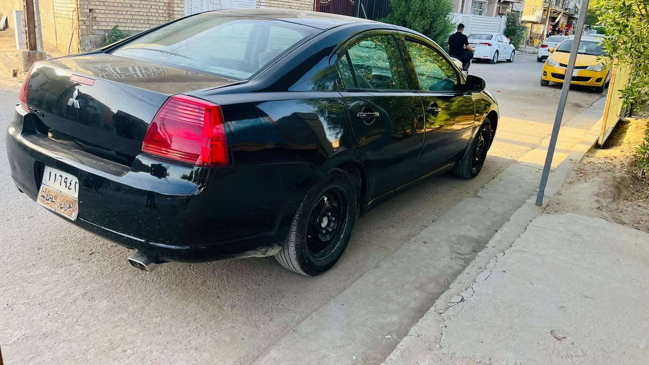 سلام عليكم ورحمة الله وبركاته للبيع أو مراوس ميسيبوشي كلنت موديل 2008 لون أسود رقم سليمانية صاحبها موجود يحول ثاني يوم سنوية ساقـ.ـطة 2023 صدر خلفي جديد باتري جديد بطاين جديده مصبوغه صبغ عام وارد امريكي للتواصل ***********
