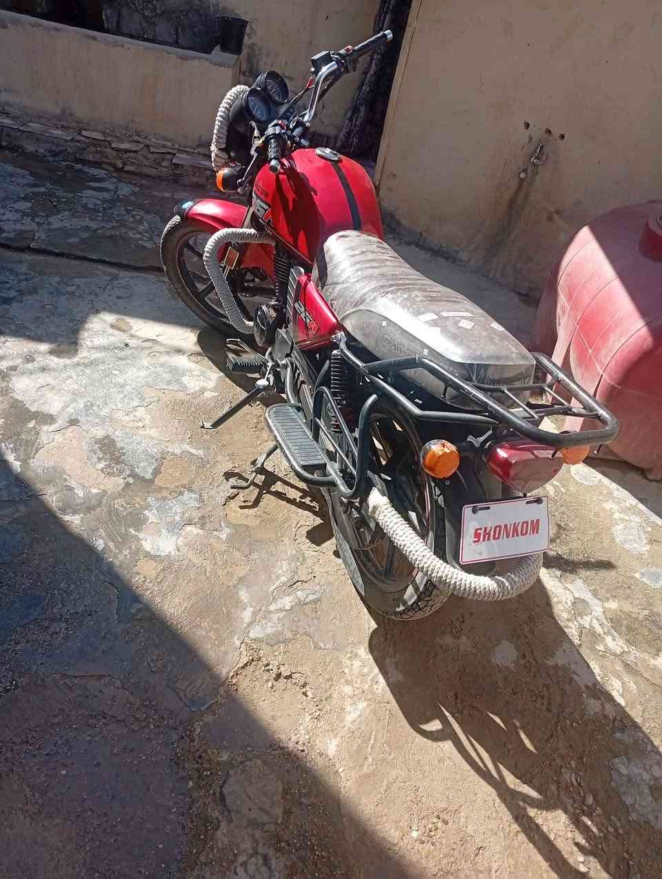 دراجه جديده كلش مكفوله اوراق سكنر كلش جديده ديوان رقم ا*********** للبيع
