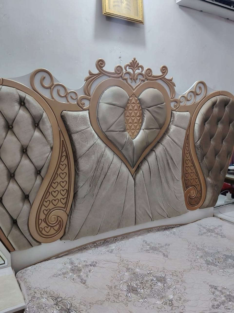 غرفة تركيه للبيع استعمال قليل 
السعر 750 الف


**إذا كنت صاحب هذا الإعلان وتريد حذفه لأي سبب، رجاءا أرسل رسالة إلى الدعم الفني**