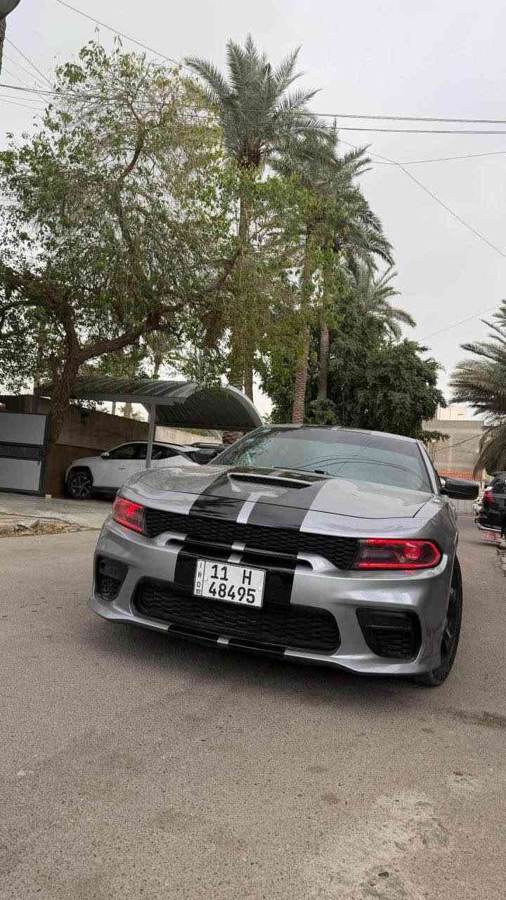 دوج چارجر RT 5700 2018 
فول مواصفات عدا الفتحه 
حادثها من امريكا چاملغ امامي وچاملغ خلفي بدون دواخل 
السياره نظيفه بمعنى الكلمه عليها برمجه وطلقات وهواي سوالف دعامياتها مال وايدبدي 
السعر 167 وبيها مجال 
مكانها بغداد المنصور 
للاستفسار *********** بغداد, العراق
