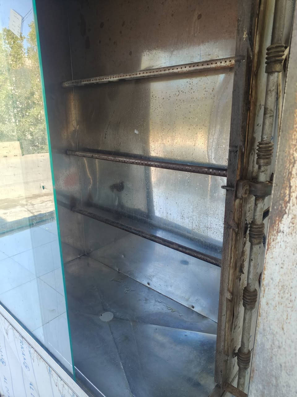 سلام عليكم  شوي دجاج كامله اي نقص مايي مع اضافه جام
6شيش مطور كهربائي  شغل
مكان شهربان
***********
***********
