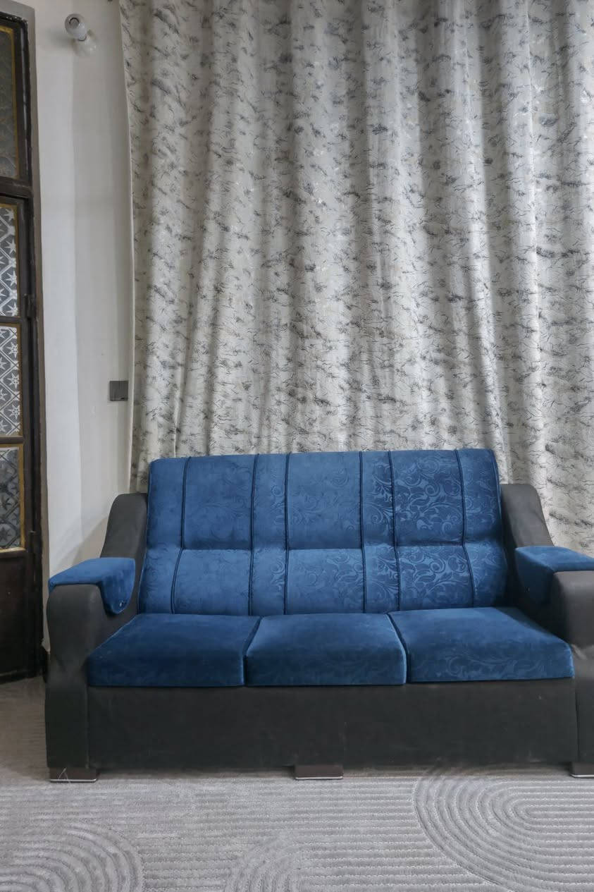 تخم قنفات للبيع 5 قطع 10 مقاعد السعر 425 
للتواصل:
***********
