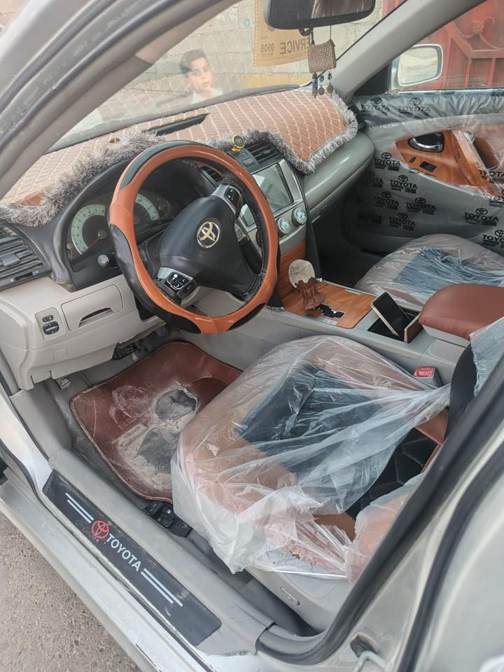 كامري 2008 محدثه 11 رقم بغداد بيه صبغ حزام جماليه حادثه جاملغ الايسر من امريكه تدفه وتبريد تنته محركه 2400 لا تنقيص ولا تبخير سياره جاهزه عله الاخير سعره 97 وبيه مجال مكاني رمادي ***********
