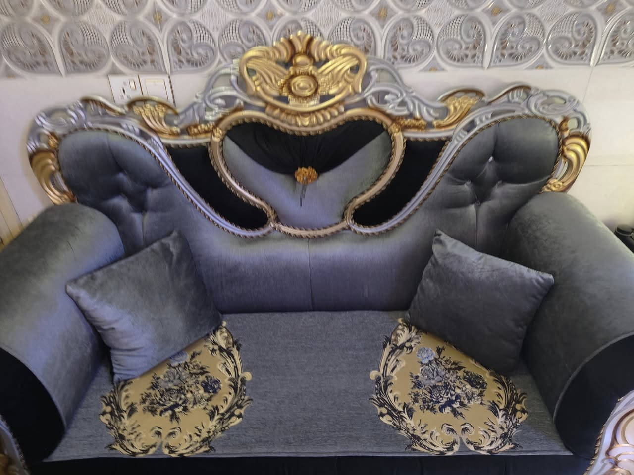 تخم قنفات مستخدم للبيع أخو الجديد نضافة 💯 
العنوان كربلاء حي الوفاء 
لمعرفة السعر اتصل 
***********
