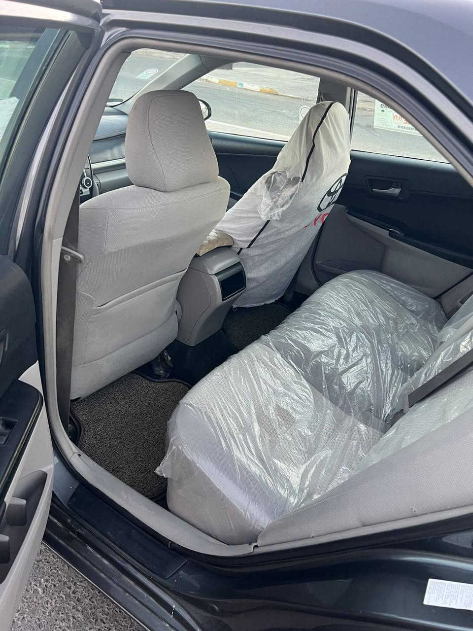 كامري 2012 وراد،امريكي للبيع  مصبوغه احزام ***********
