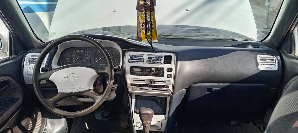 سياره كورولا مديل ٩٣ حلوه مابيه شي بس بور عاطل السياره بسمي مكان السيارة نجف مشخاب السعر على الرقم ***********
