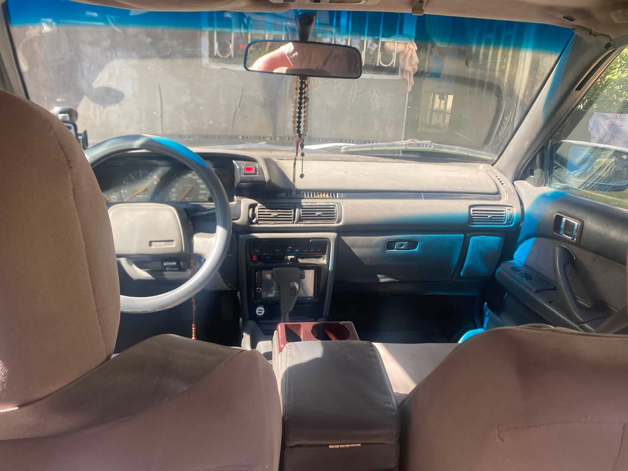 تيوتا كامري موديل 91 للبيع سعرهه 42 وبيهه مجال حك الجيه تدفئه تبريد مكفوله من كير ومحرك وكشرهه شوفت عينك وترايك وين متريد مكانهه ديالى المقداديه 
استفسار اتصل ***********

