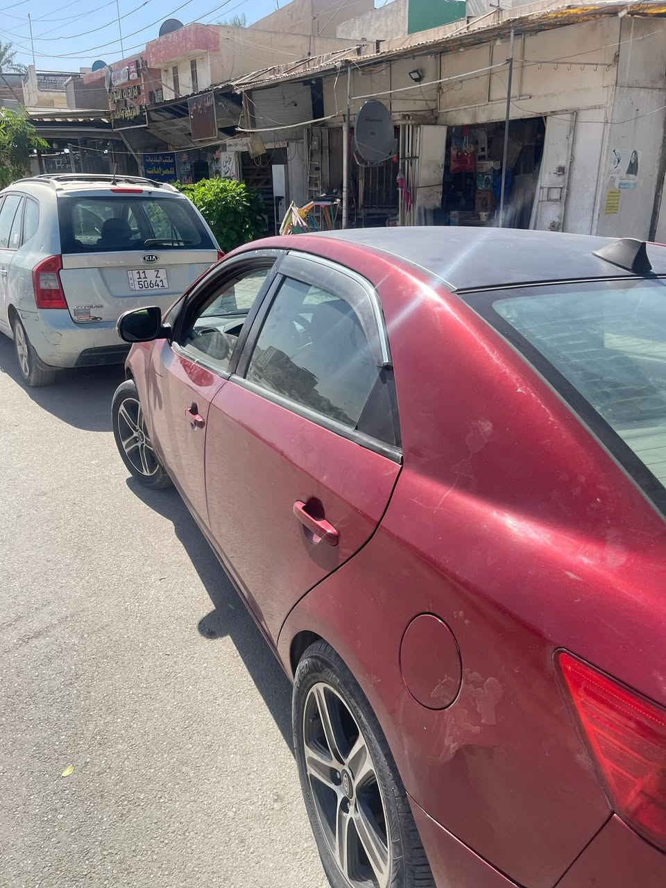السلام عليكم كيا فورتي 2011 للبيع تبريد عاطل  تحكمات مري وتحكمات ستيرن بيها 3 قطع صبغ  ومحولبة من القمارة رقمها بغداد وباسمي تحويل ثاني يوم مكانها بغداد محركها 2000 للاستفسار   رقمي *********** السعر 82 وبيها مجال
