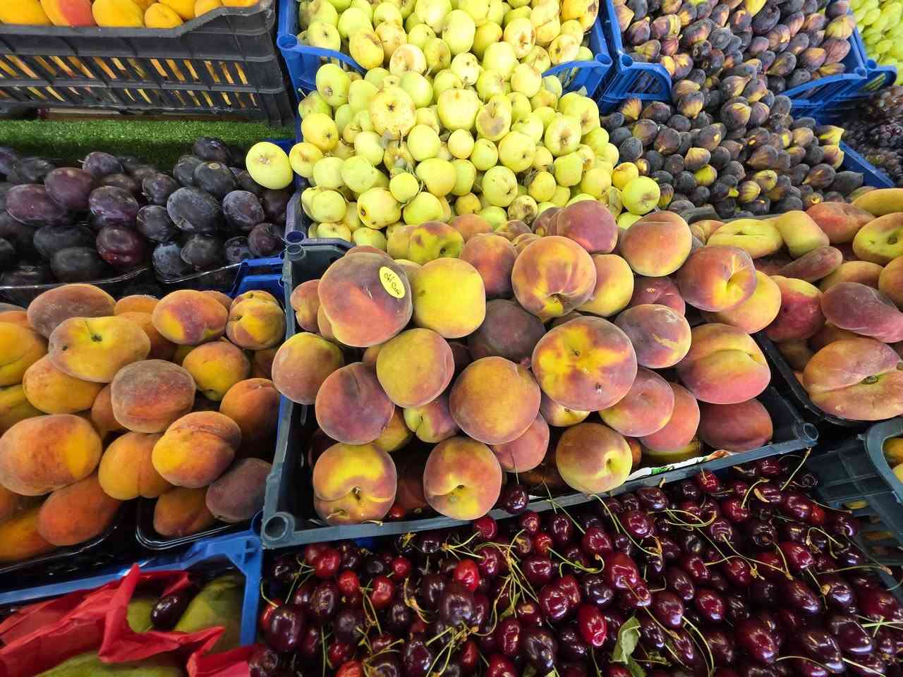 🌿🍎 كل ما تحتاجونه متوفر لدى بيت الفواكه 🍇🥭
أجود أنواع الفواكه والخضروات الطازجة، بأسعار مناسبة وجودة عالية.
🚚 خدمة التوصيل متوفرة 📞 ***********
بيت الفواكه... الجودة التي تستحقونها، والخدمة التي ترضيكم.
