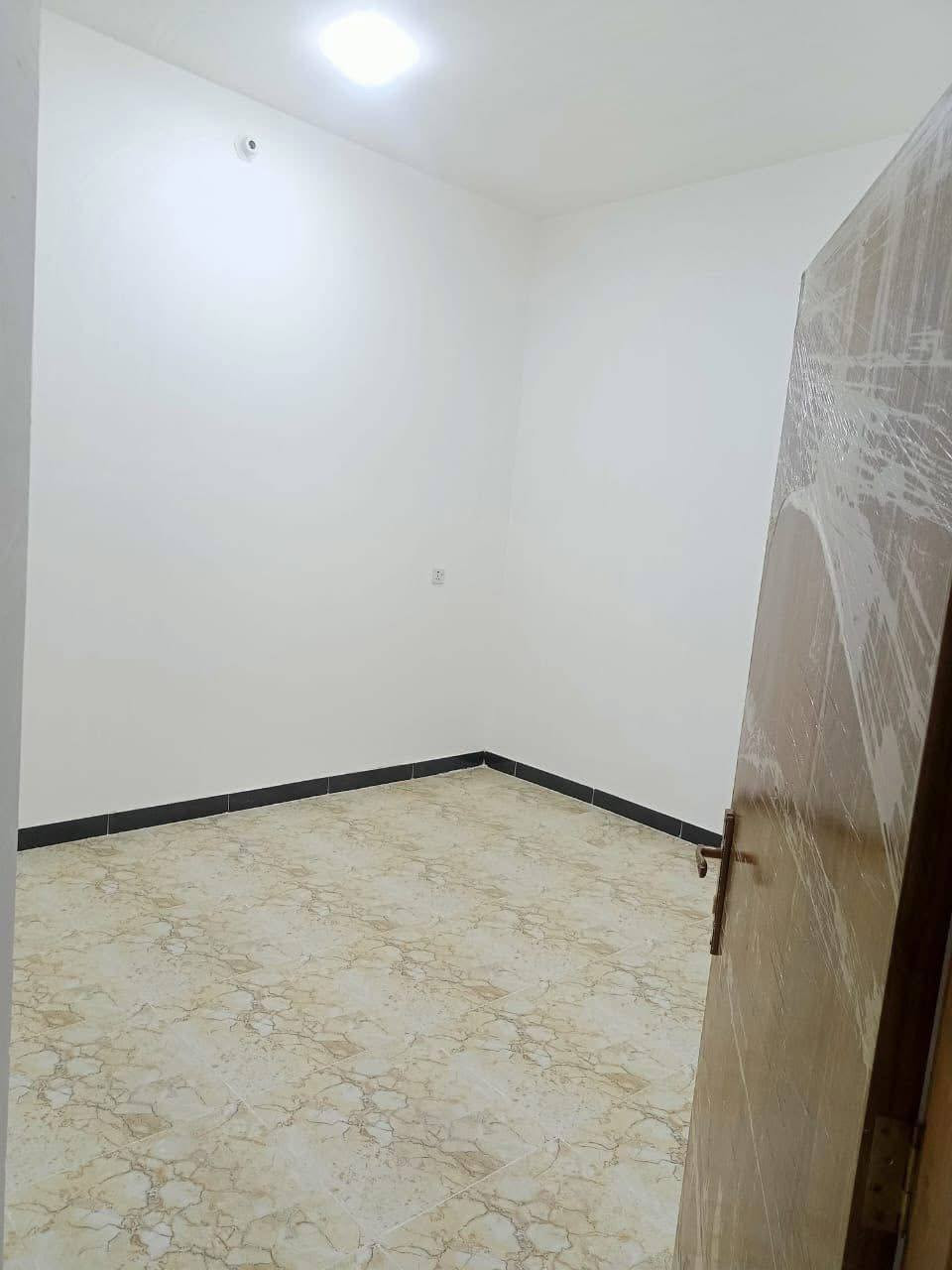 #شقه_للايجار📍 العنوان: حي العسكري قرب مصور الخالدي 
شقة تحتوي ع 3 غرف نوم وصاله ومطبخ وصحيات 
-بناء حديث 
سعر الايجار 300 الف مع ماء وكهرباء
━━━━━━━━━━━━━━
————————
#نستقبل_جميع_عروضكم
———————————————————
#للاستفسار مراسله واتساب ع الرقم التالي 
***********
***********
