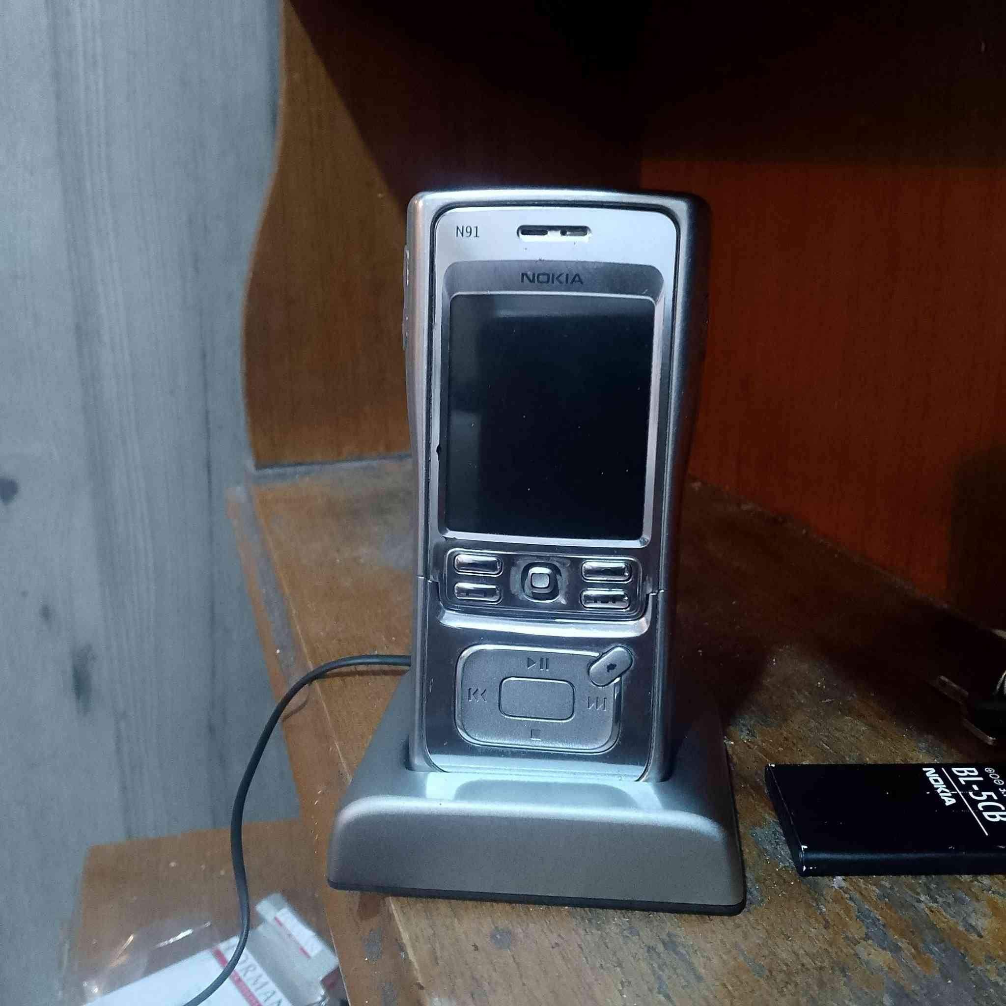 سلام عليكم من رخصت الادمن  موبايل انتيكاᴎ91 نظيف وياقاعده شحن لخاصه بي ويا شاحنه شحن ياخذ بس دكمت لتشغيل بيه مشكله طامسه جوه لجهاز نظافه فول مكاني العبيدي حي الرئاسه لي يرده يجي خاص توصيل ماعندي لسعر75الف


**إذا كنت صاحب هذا الإعلان وتريد حذفه لأي سبب، رجاءا أرسل رسالة إلى الدعم الفني**