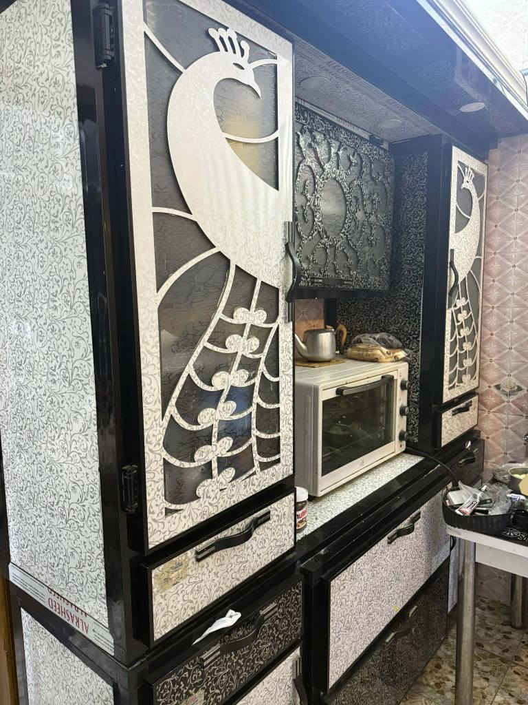 كاونتر 3 قطع مستخدم نضيف تفصال الامنيوم  مو سوكي لا يوجد اضرر عنوان شعب اكو توصيل *********** بي وتساب بغداد, العراق
