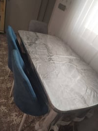 ميز طعام • ٦ نفرات
