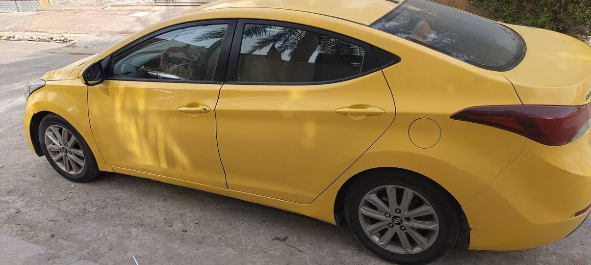 من رخصه الادمن
الانترا مضلع 2016
نص فول ليبل واحد سيارة 
حادثها شبر باب سايق وجاملغ الامامي
 مكان السيارة بغداد 
الاستفسار ***********
سعر 102$ وبيها مجال مستعجل على بيعها
