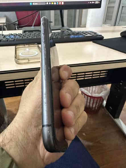 ايفون ١١ عادي
ذاكرة ٦٤
تبديل شاشة فقط
بطارية ٧٥
السعر ١٦٠ الف
***********
العنوان بغداد
