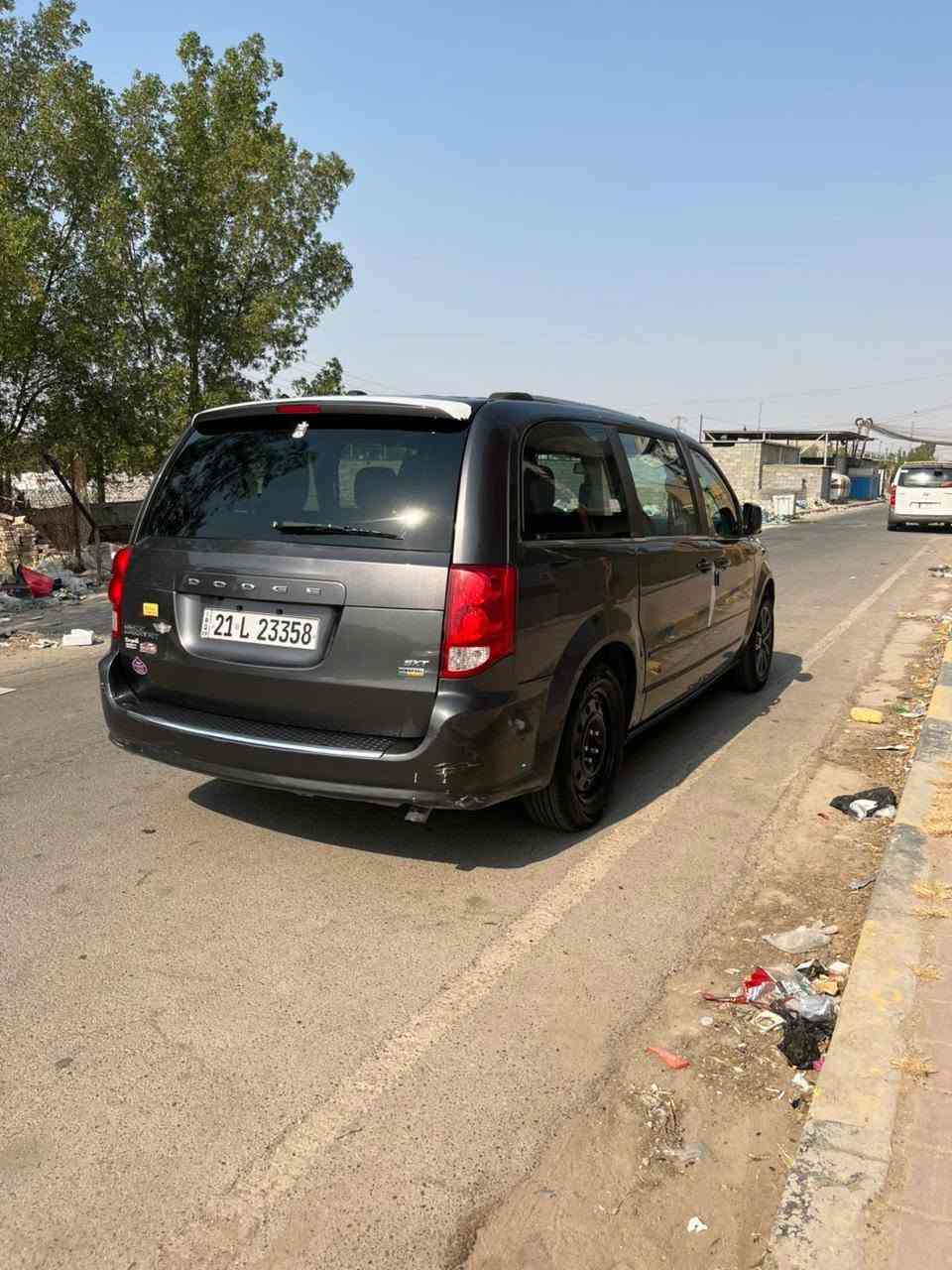 الحادث موجود ويا الصور
السعر 160 و بيها مجال
عنوان بغداد حسينية راشدية 
رقم ابو محمد ***********
السلام عليكم دوج كرفان 2017 نضيفة محركها 3600 رقم سليمانية باسمي مباشرة احول إلك و موصفاتها معروفة sxt شاشات 3 وتشغيل عن بعد و كامرة خلفية و نظام اوتو و 3 قطع تبريد تدفئة و باب كهربائي و مقاعد vip جلد بعد هواي موصفات
