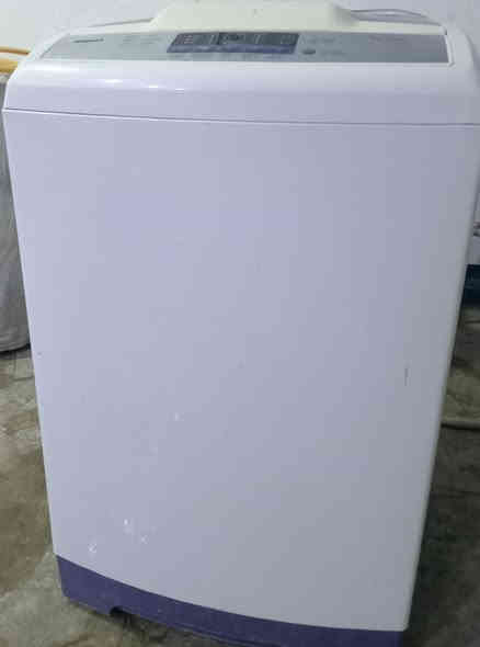 غساله اوتوماتيك للبيع نظيف بلادي 
نوعيه بيكو 
15كيلو 
سعر 120
كركوك حي عسكري 
***********
