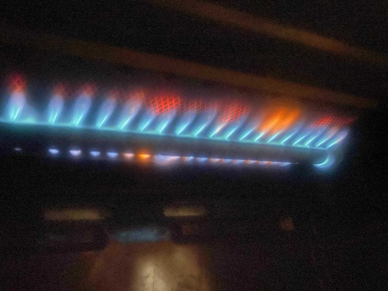 السلام عليكم اخوتي الكرام خواتي الكريمات طباخ عشتار سل ستيل كلش مرتب من كل الامور نوعية جدا ممتازه  ١١٠
‭٠٧٨٨ ٥٣٦ ٠٦٣٣
