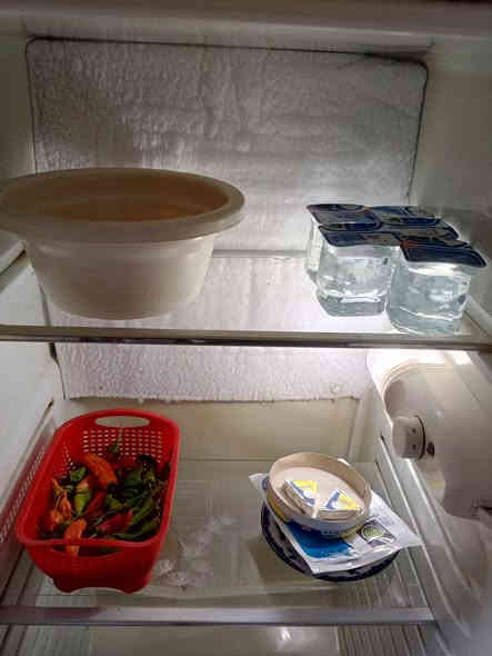 بيع مستعجل شرط الثلج 60 الف قفل مكاني نجف حولي شارع 30 ***********
