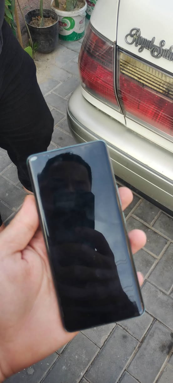 هونر x9c الجهاز نضيف جدآ مال معاتب استخدام شهر واحد كاترونه وشاحنه وياه
*********** تواصل على هاذ الرقم  السعر 360

