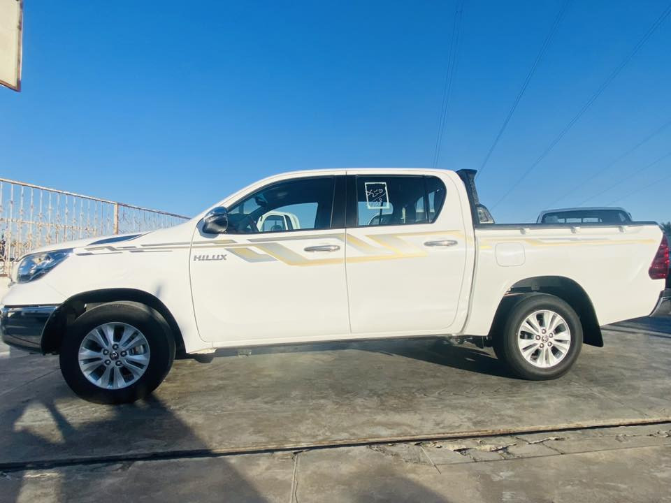 تيوتا هايلوكس زيرو  2025
وارد كويتي
فول موصفات ما عدا بصمه 
رقم اربيل 
تحتوي ع 
1- قطعتين تبريد
2-شاشه
3- مانع انزلاق
4-كامر خلفيه 
5-اشاير بالمري
6-كير اتوماتيك
7-حساسات خلفيه 
8- داخل لون احمر 

بغداد - اليوسفيه - قبل الجسر الاول 
للاستفسار  و التواصل مرسلتنا عبر واتس او الاتصال :
*********** - ***********
