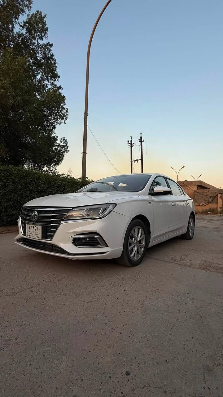السلام عليكم
MG5 موديل 2021 للبيع
مواصفاتها كومفرت متوسطة

بيها قطعتين صبغ بدون دواخل

السعر 70 و بي مجال

رقم موبايل

‭***********‬
