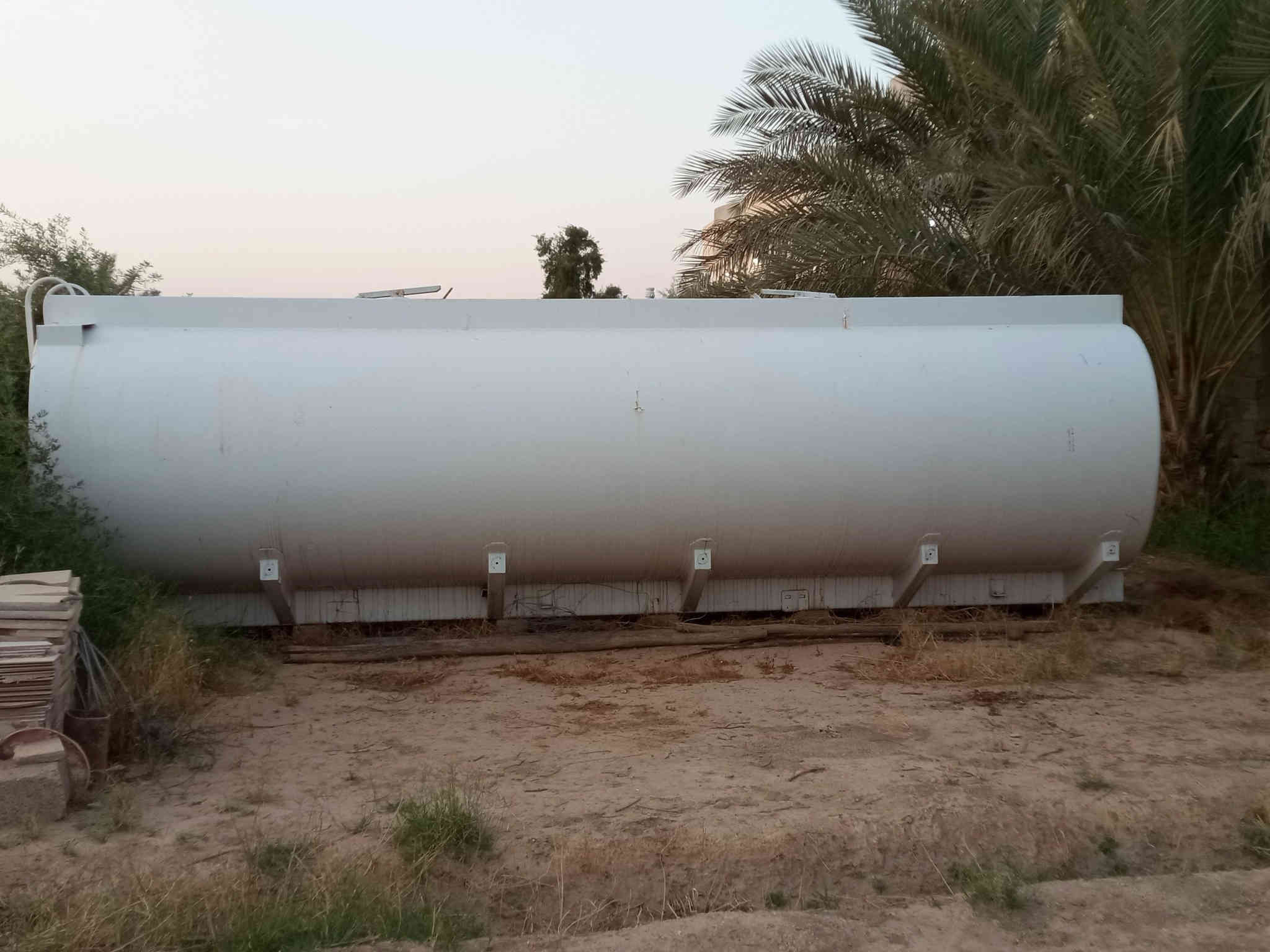 تانكي ماء للبيع سعة ٣٠ الف لتر ماء حالة جيدة جدا المكان العلم/***********
