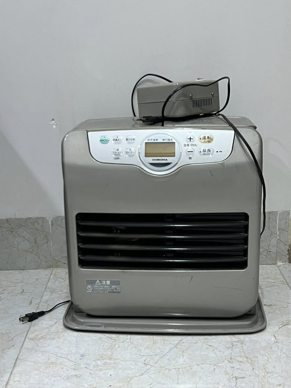 للبيع اغراض منزل موجود في نازناز 
طقم قنفات
خزانة ملابس
فرشات نوم مفردة عدد (4)
صوبة نفط كواليتي عالي
وطفاية حريق  ٨ كيلو بودرة بتلزمك اذا اشتعل البيت من صوبة النفط 😂
للتواصل على الرقم : ***********
