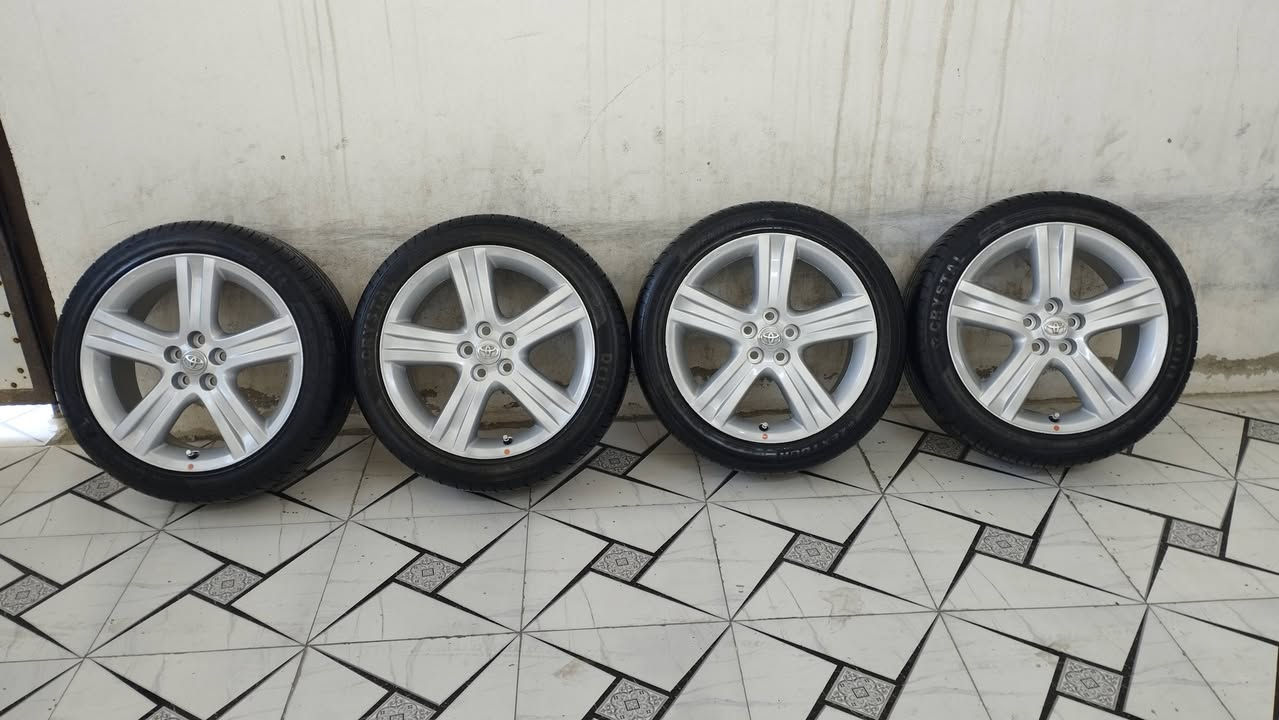 اسلام عليكم اخوان سعر 350 الف كلش مناسب واصل وجب جديد طخم ويل تايرات حجم17 شريكة أصلي بلادي مال كورلا جوكر يرهم من كل موديل  لا كسر لا لحيم لا عواج طخم تايرات اخو جديد 215/45/17 إنتاج 2024 فقت من تك تاير بي عنجور سعر طخم 350 الف ا عنوان كركوك قادسي أو لا يم نادي سولاف رقم اسيا بي واتساب *********** ***********
