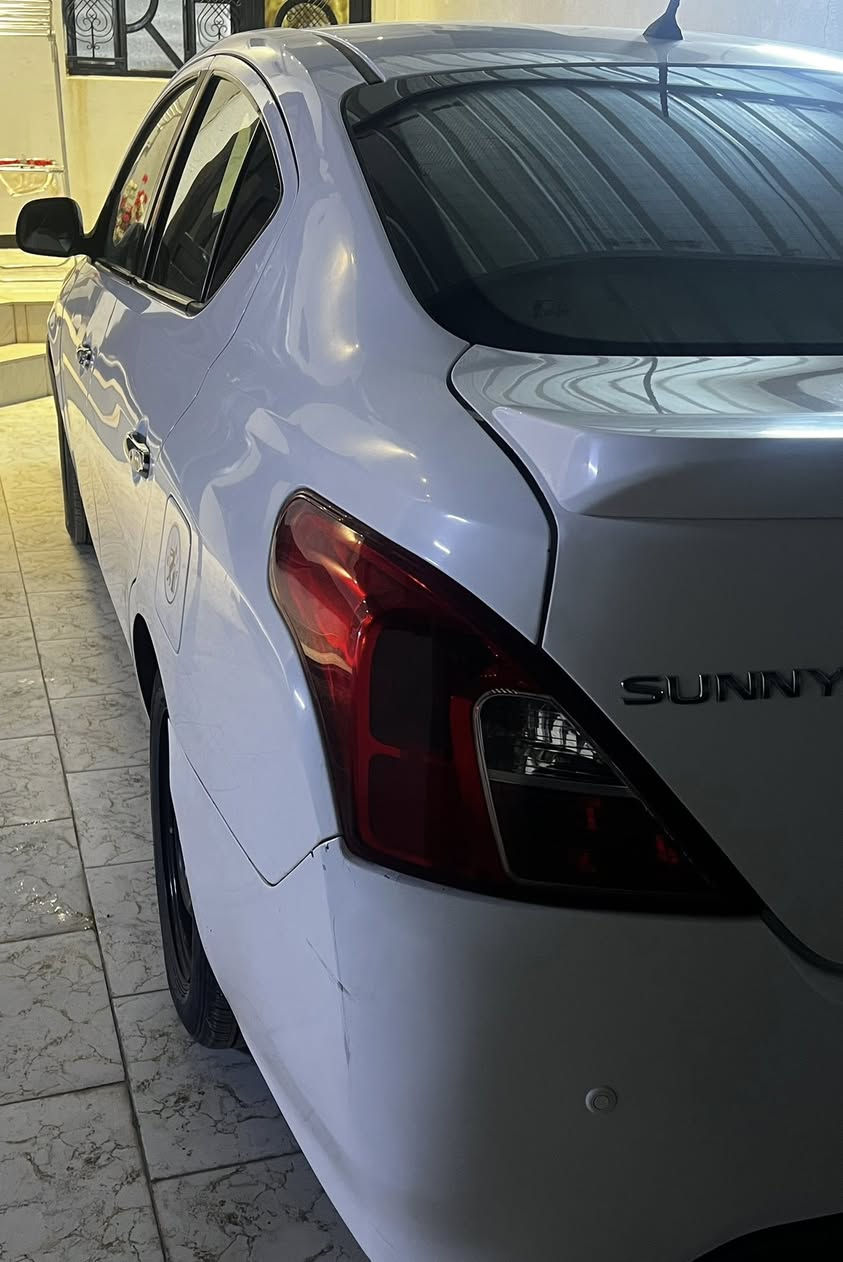 ┊•̣̇ٱلْسَلآإمّ عَلْيّكَمُ وَرَحَمُةٌ ٱلّلـھٌ ༅
نيسان هندي البليته الزركة مديل ((٢١)) 
رقم اربيل تنتهي بعد اربع اشهر
ماشيه ((١٥٣))قابله لزياده
سياره نظافه ٩٠٪؜ 
ملاحظة
((بيهه صبغ بالمدكر الخلفي قليل مثل ماموضح بالصوره ))والباقي كفاله
حداديه ٩٠٪؜
تايرات كدام صار سبوع من شادهن
محرك كير خير من الله 
السعر ١١٥ 
***********
البصره ابو الخصيب
