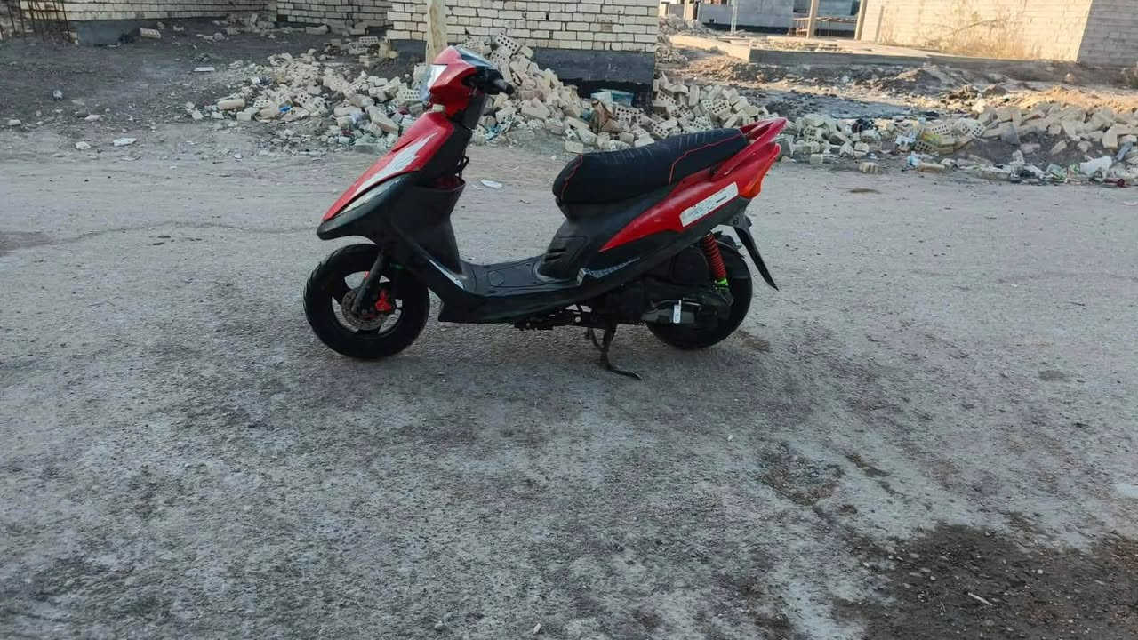 سلام عليكم شباب عدله للبيع مكفوله كفاله عامه مامفتوحه بلاد من الطول لطول موديل 2005 كهربائياتها كلها شغاله كفرات ختم واحد ويه المكينه اي نقص مابيهاا السعر خااص مامتواجد بس واتساب ورقم ***********
