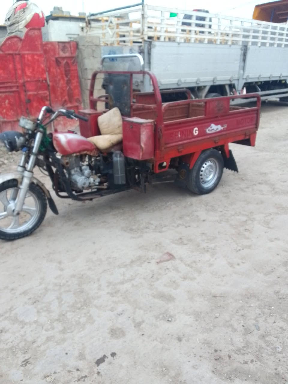 سلام عليكم ستوته البيع صقر موديل 17 وراق صواليه سلف هندر كرهبيات شقله سعر 800وبيه مجال هاذه رقم راعي ستوته خبره وفتهم ويا مكان صيطرت الج ‏‪***********‬‏
