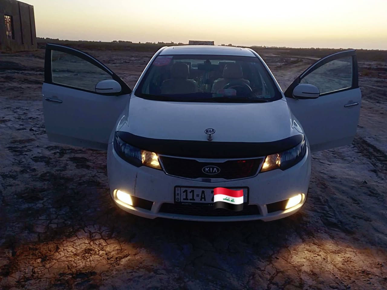 سلام عليكم سيراتو لبيع 2013 خليجي كفاله عامه رقم بغداد بسمي سنويه جديده مداور ثاني يوم سياره فوول مواصفات فتحه تحكم ستيرن شاير مري تخم تاير حداديه جديده سياره مال جناي مكان سياره الديوانيه الحمزه الشرقي مكلف بنشر رجاهن الامو شراي لا يتصل سعر خاص ***********
