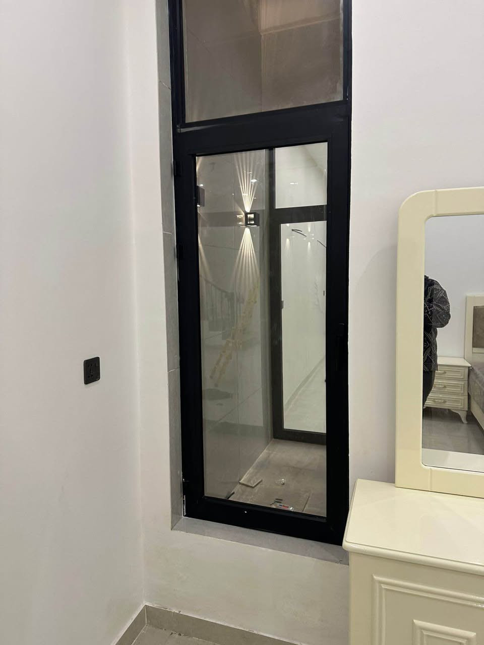 ابو هاجر لكافه اعمال الالمنيوم شغل درجه اولى وبي ضمان للأستفسار راسل او اتصل *********** بغداد, العراق
